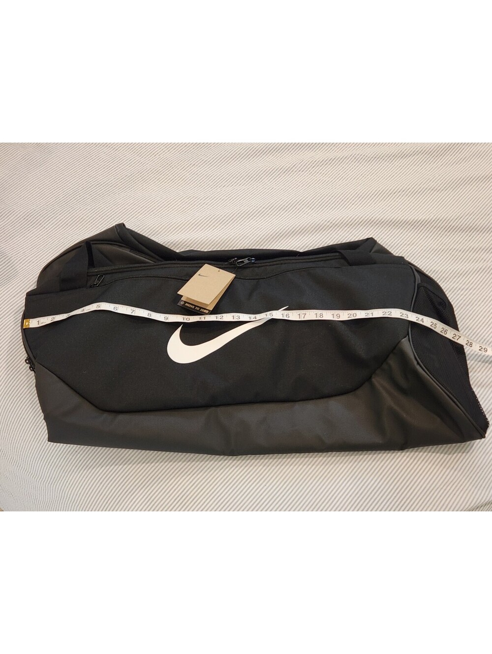 Nike New Black/White Logo Duffel Gym Bag Zip Closure Still Sealed Never Used